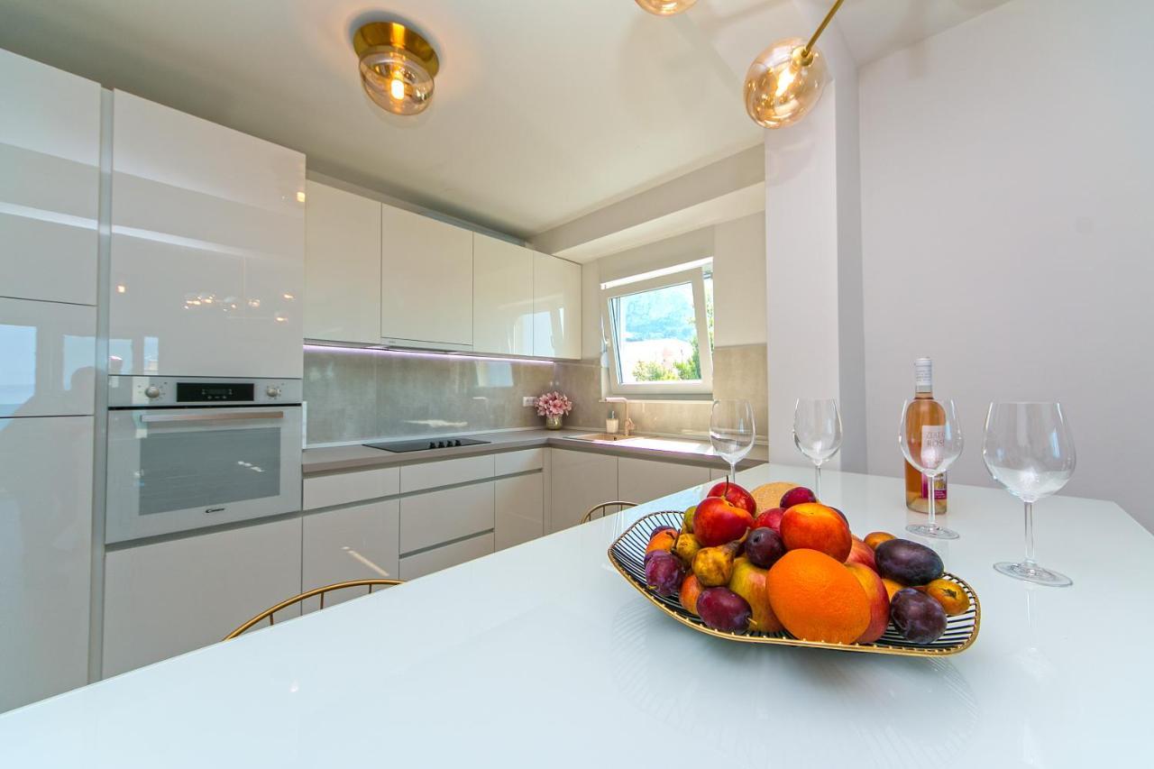 Apartman Blue Paradise Макарська Екстер'єр фото