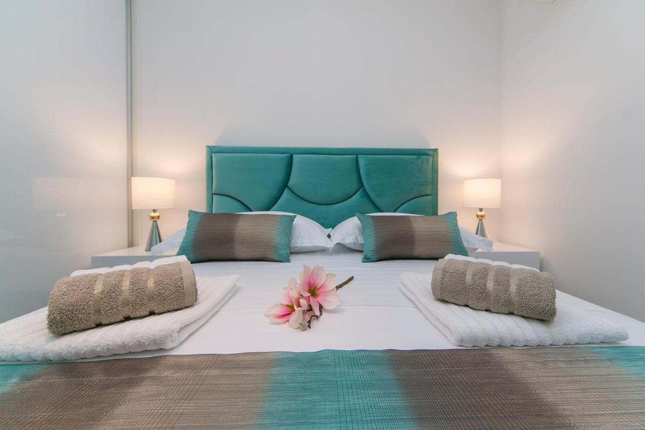 Apartman Blue Paradise Макарська Екстер'єр фото