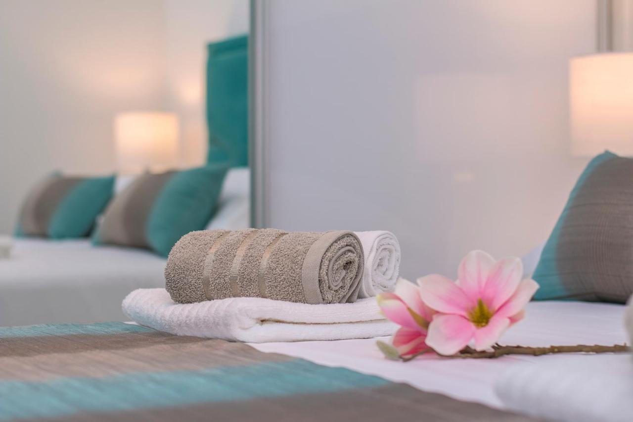 Apartman Blue Paradise Макарська Екстер'єр фото