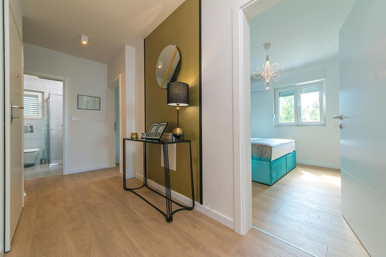 Apartman Blue Paradise Макарська Екстер'єр фото