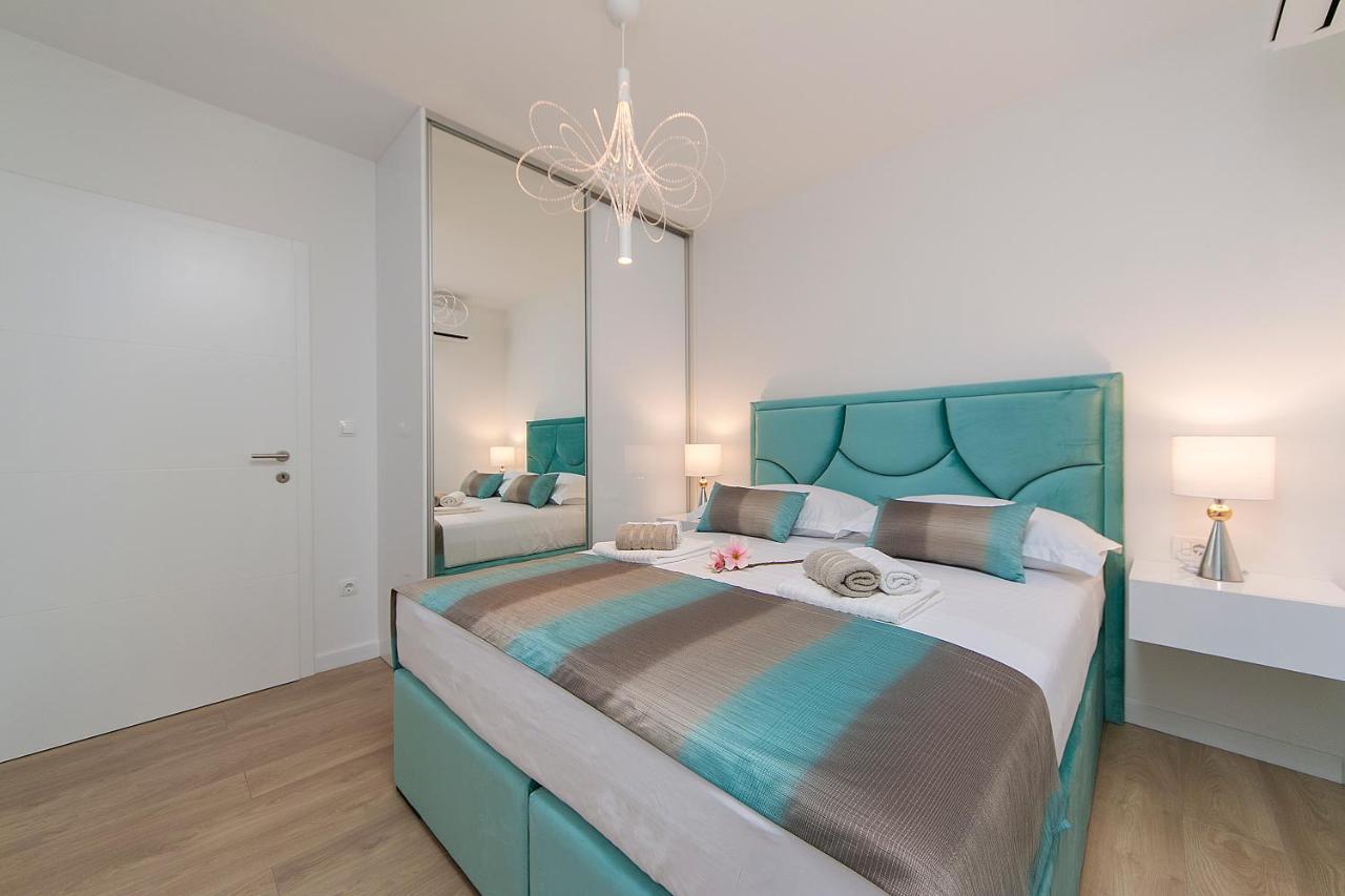 Apartman Blue Paradise Макарська Екстер'єр фото