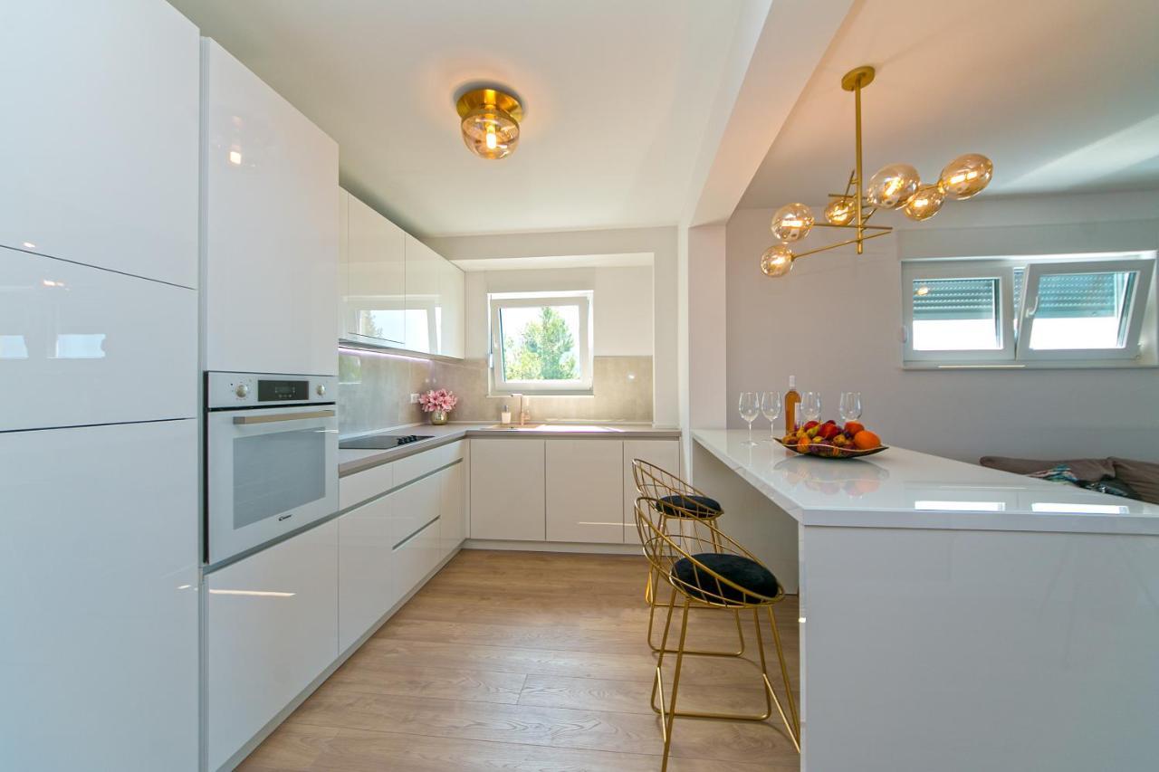 Apartman Blue Paradise Макарська Екстер'єр фото