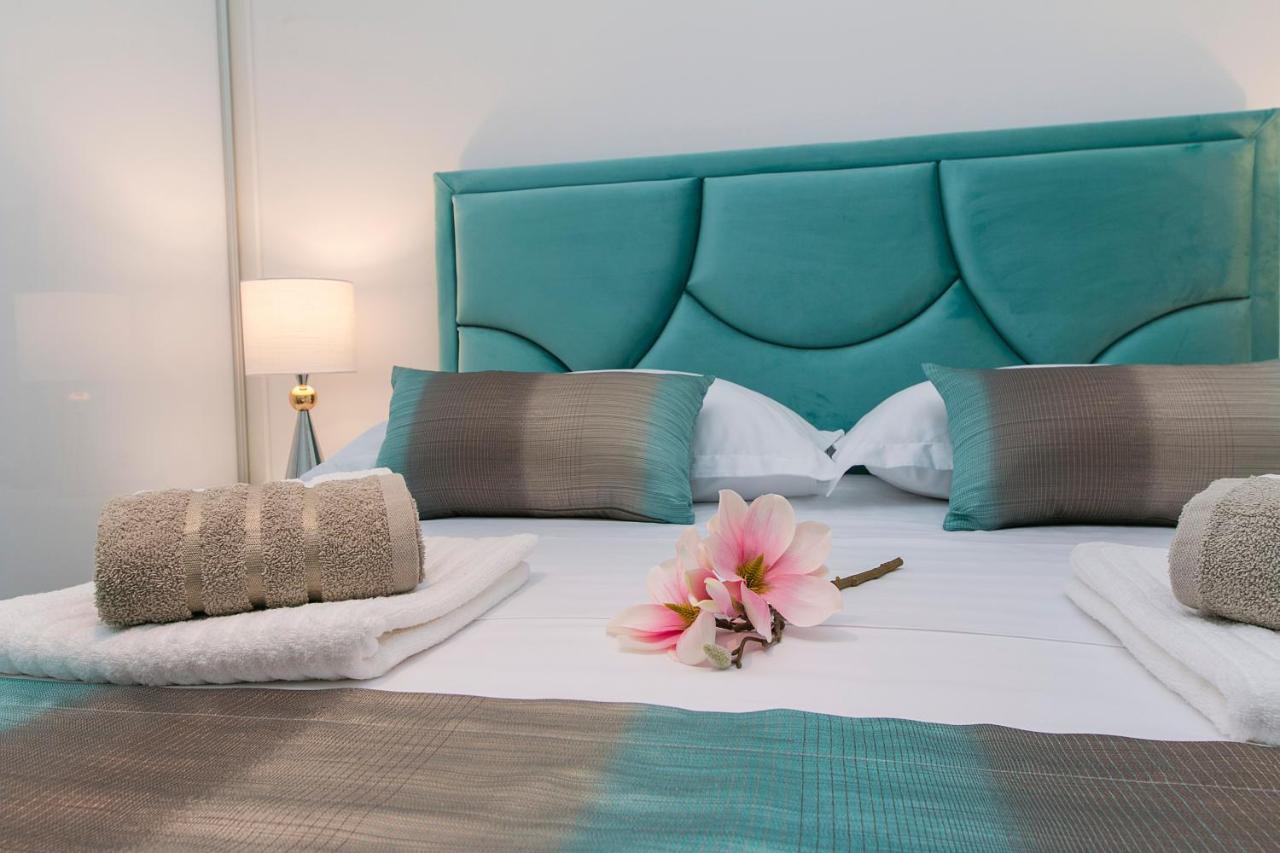 Apartman Blue Paradise Макарська Екстер'єр фото